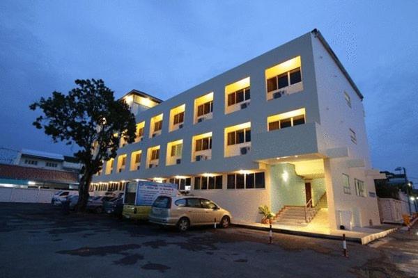 Riverside Hotel Krabi Bagian luar foto