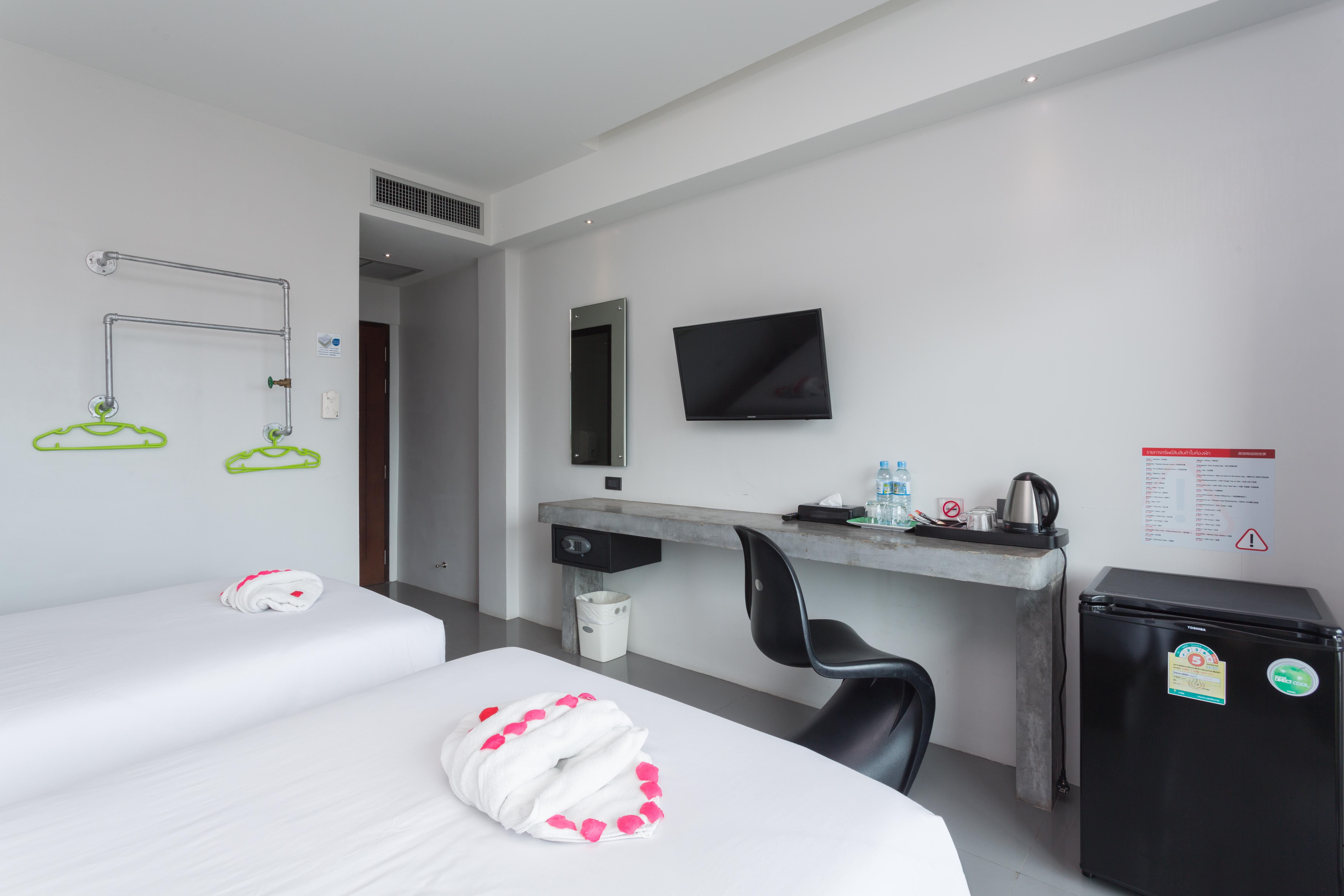 Riverside Hotel Krabi Bagian luar foto