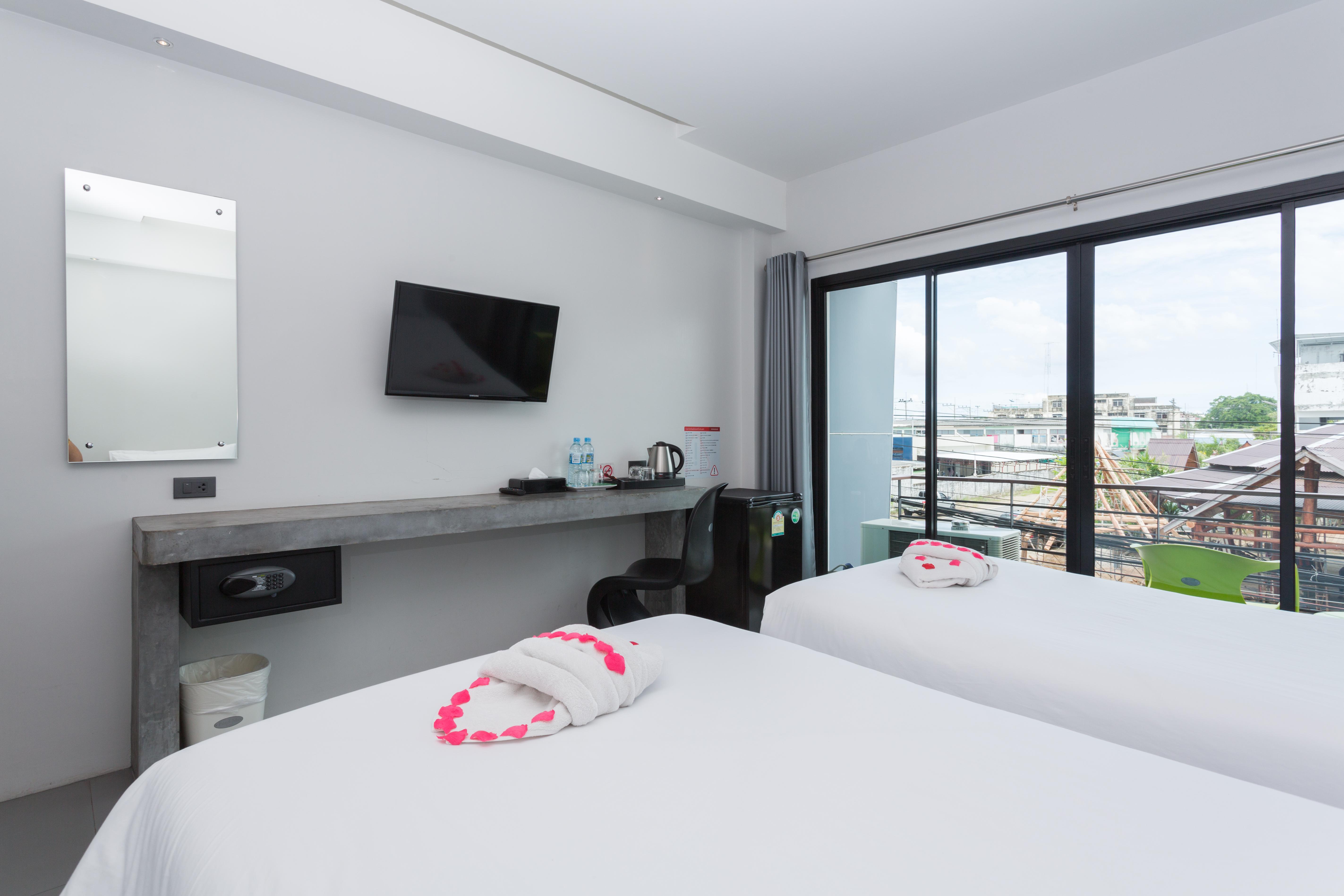 Riverside Hotel Krabi Bagian luar foto