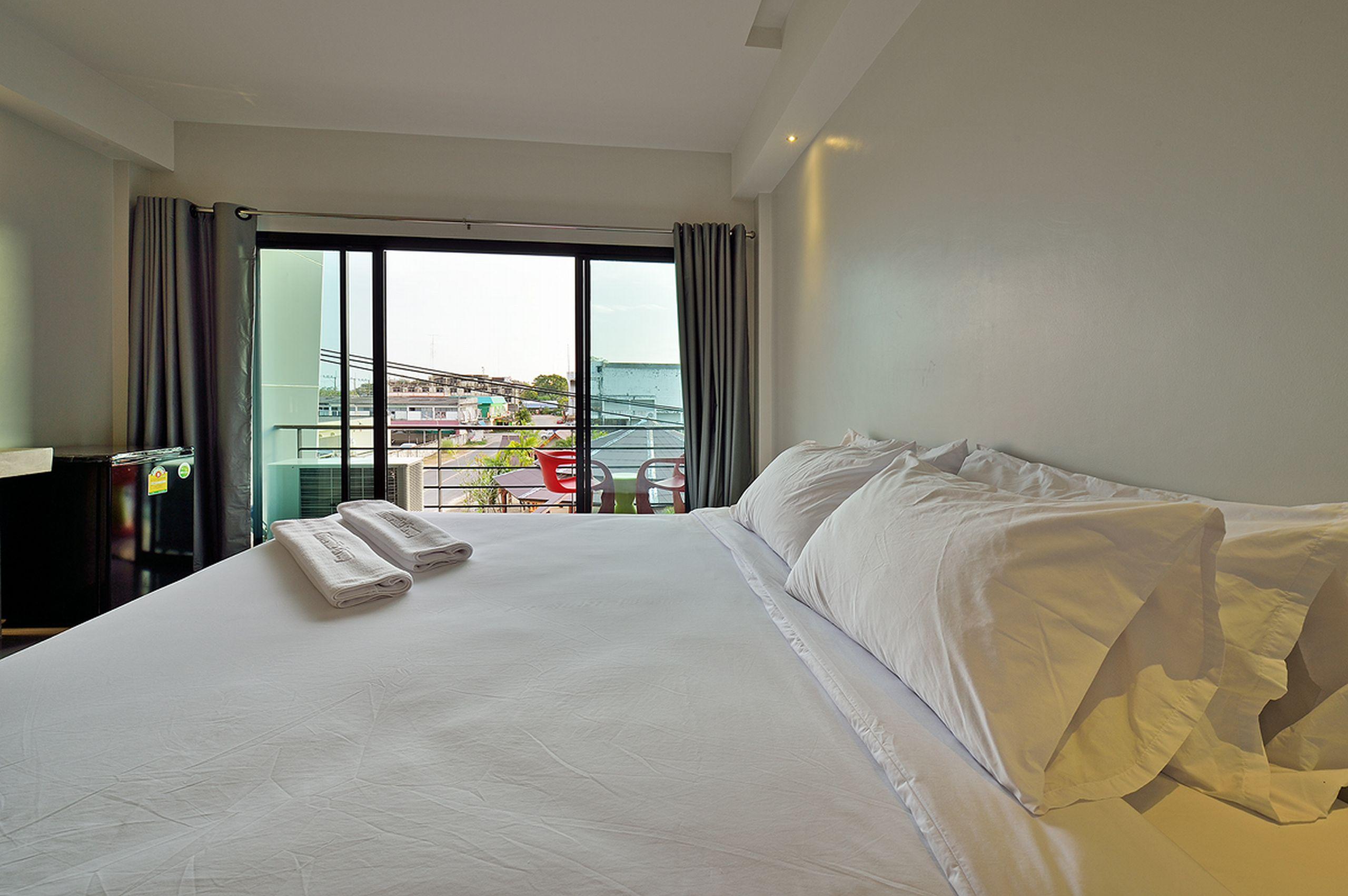 Riverside Hotel Krabi Bagian luar foto