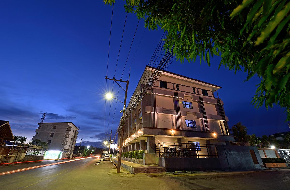 Riverside Hotel Krabi Bagian luar foto