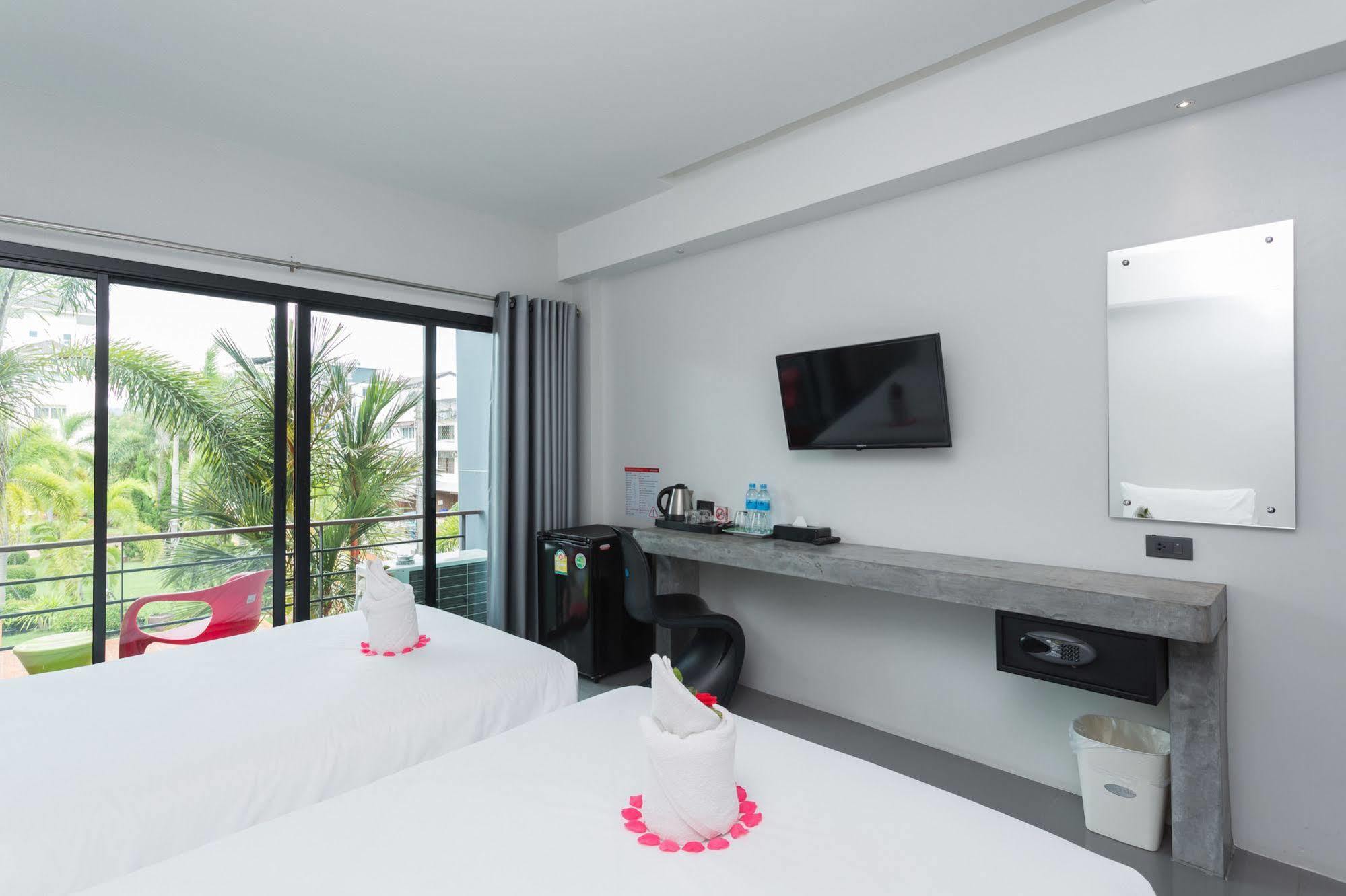 Riverside Hotel Krabi Bagian luar foto